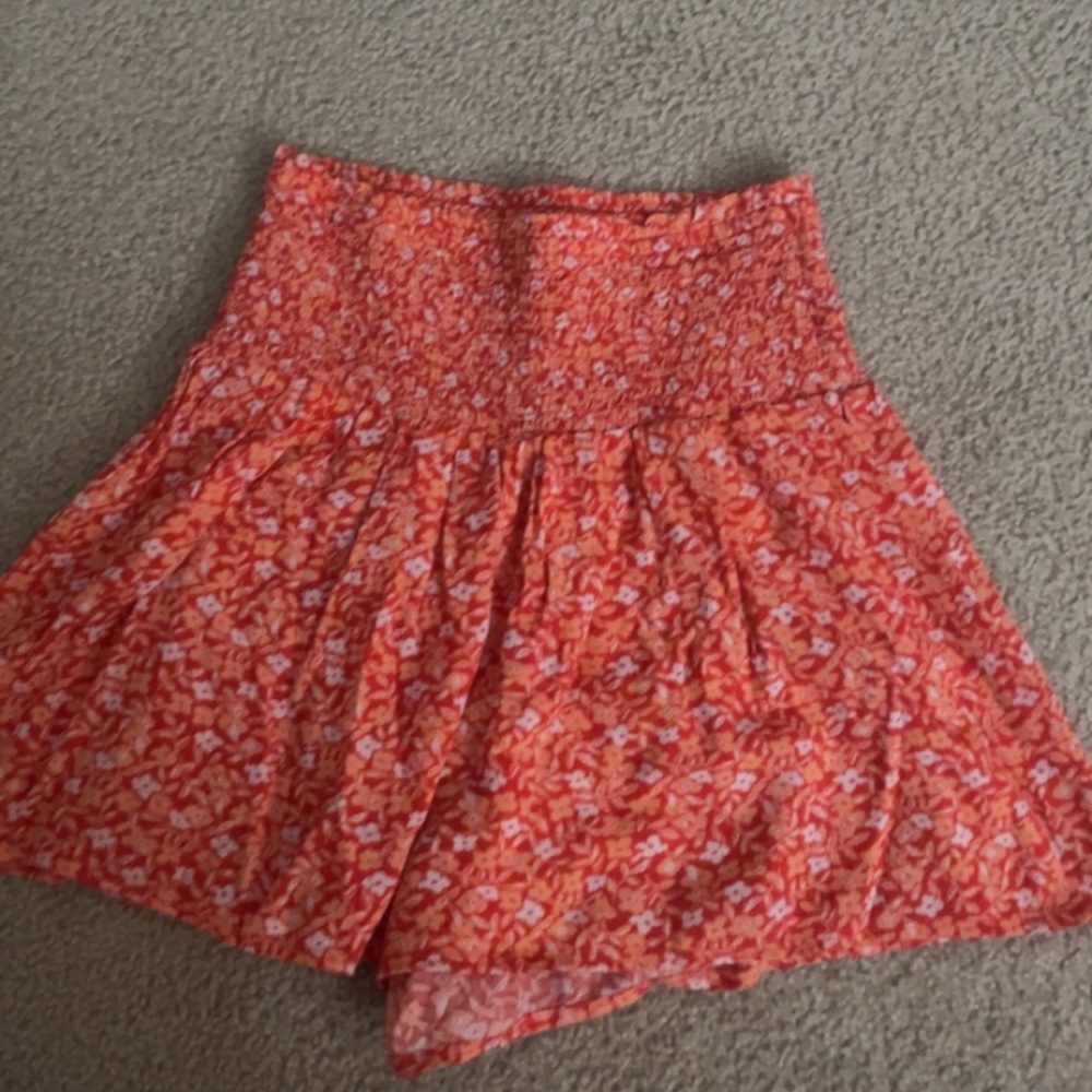 Flowy floral orange shorts from Aerie